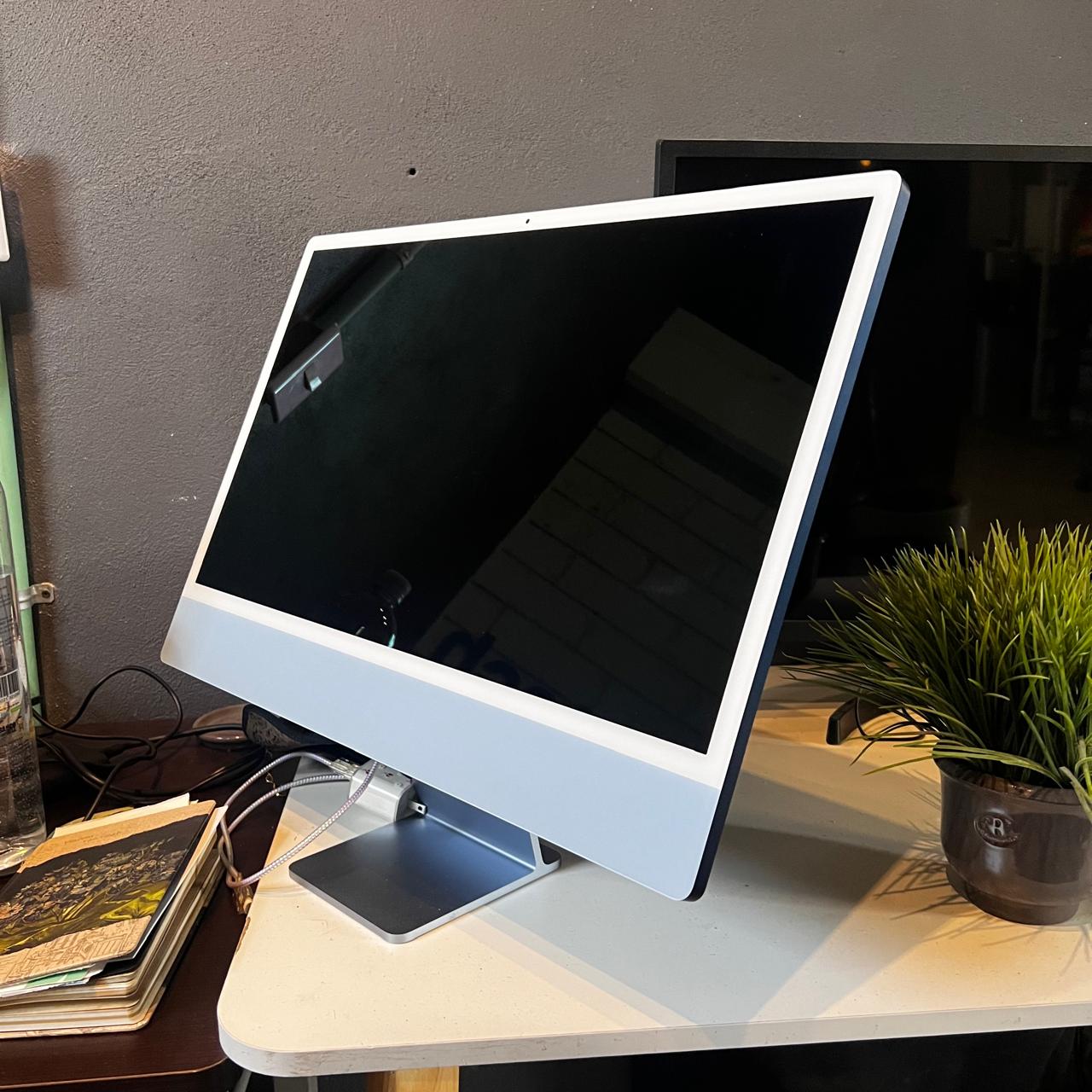 Apple iMac A2438
