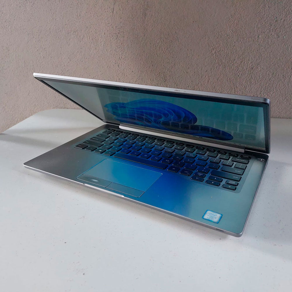 Laptop DELL Latitude 7400