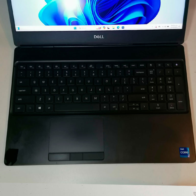 Laptop Workstation DELL Precision 7560