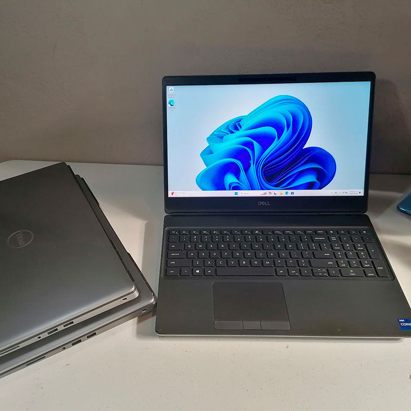 Laptop Workstation DELL Precision 7560
