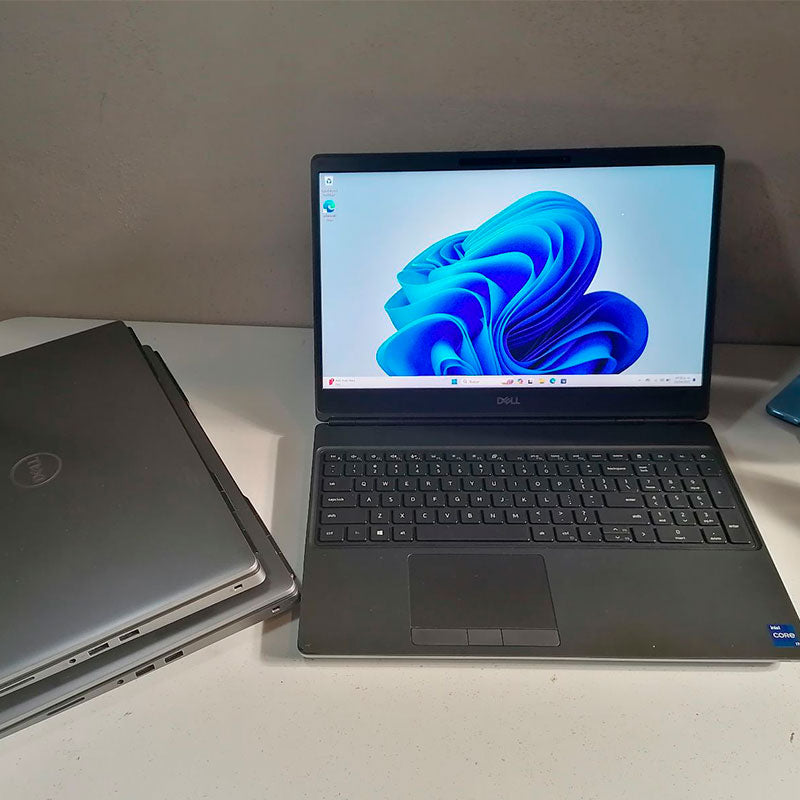 Laptop Workstation DELL Precision 7560