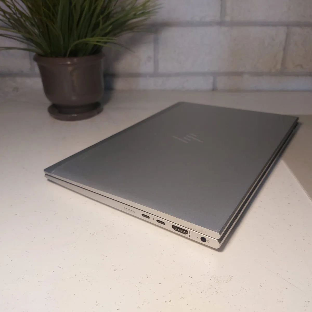 Laptop HP Elitebook 830 G8