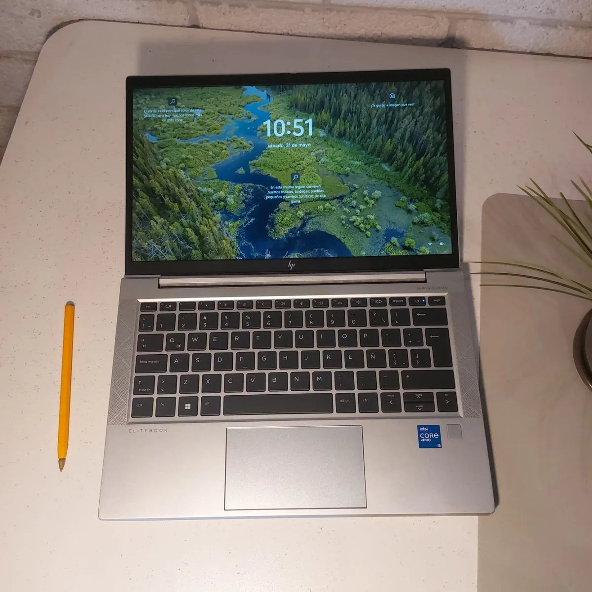 Laptop HP Elitebook 830 G8
