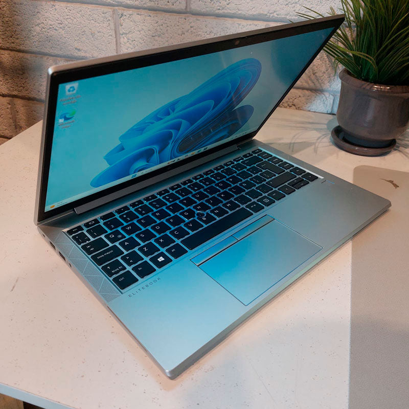 Laptop HP Elitebook 830 G7