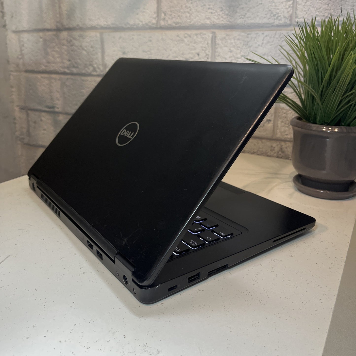 Laptop DELL Latitude 5490