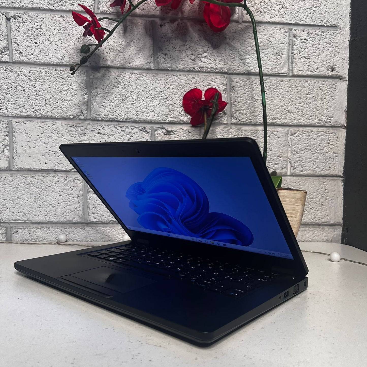 Laptop DELL Latitude 5480