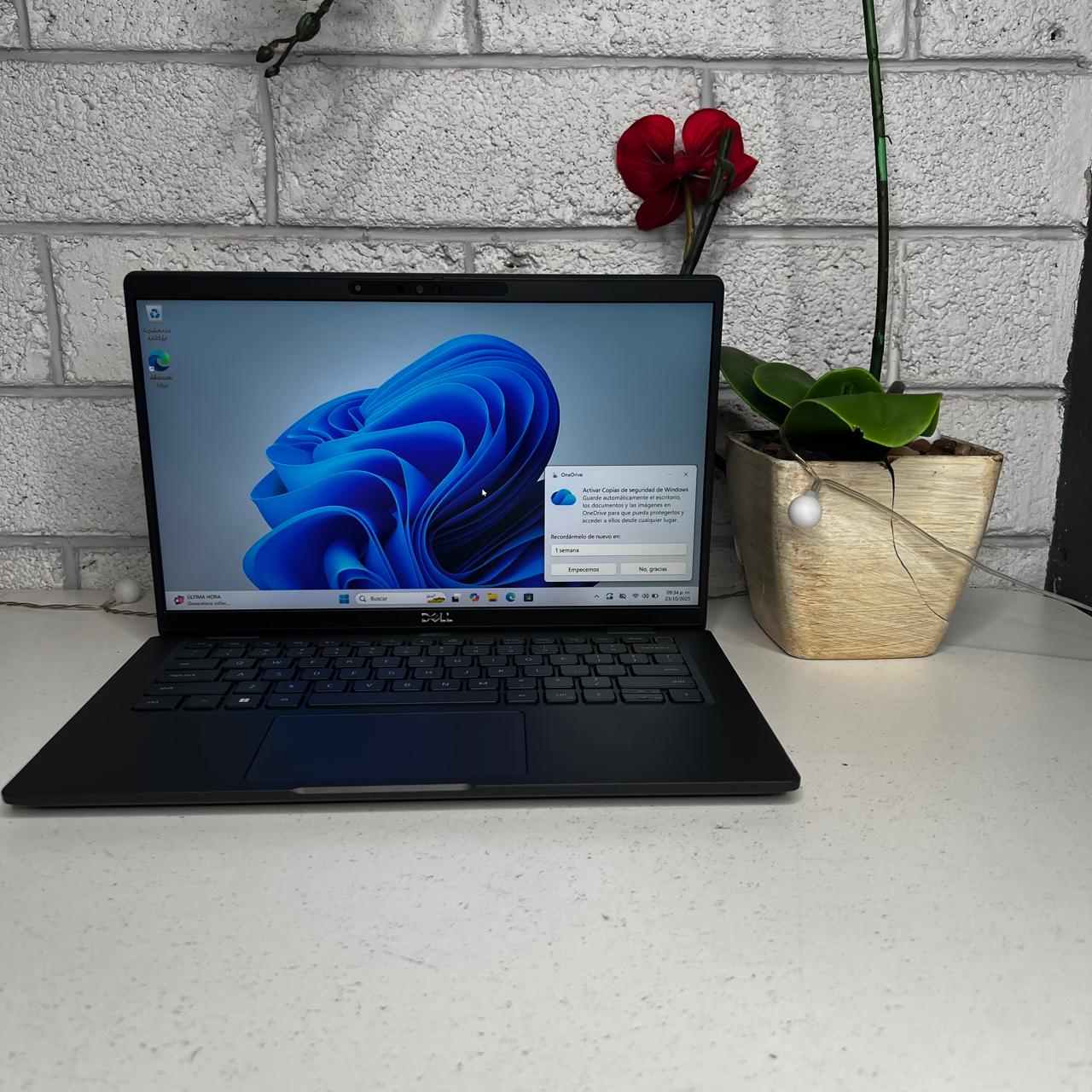 Laptop DELL Latitude 7430