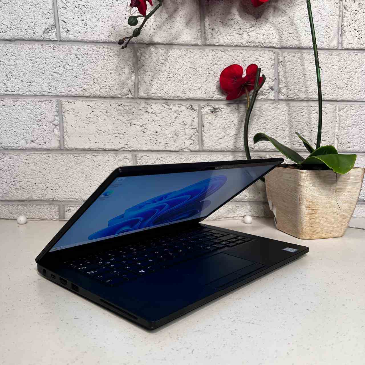 Laptop DELL Latitude 7390