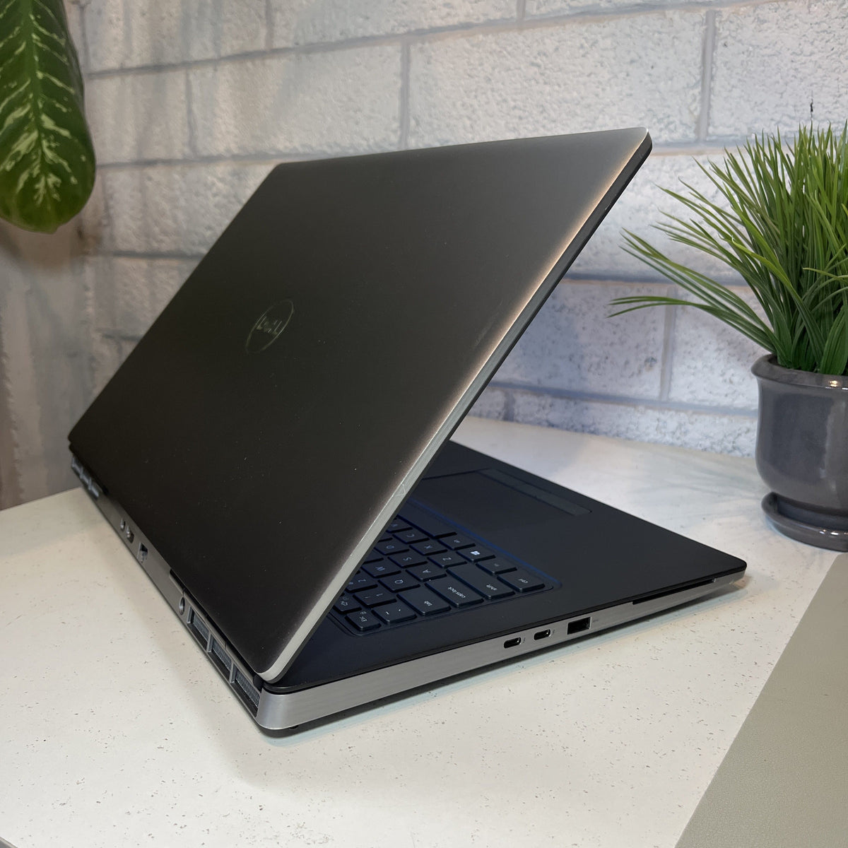 Workstation DELL Precision 7560