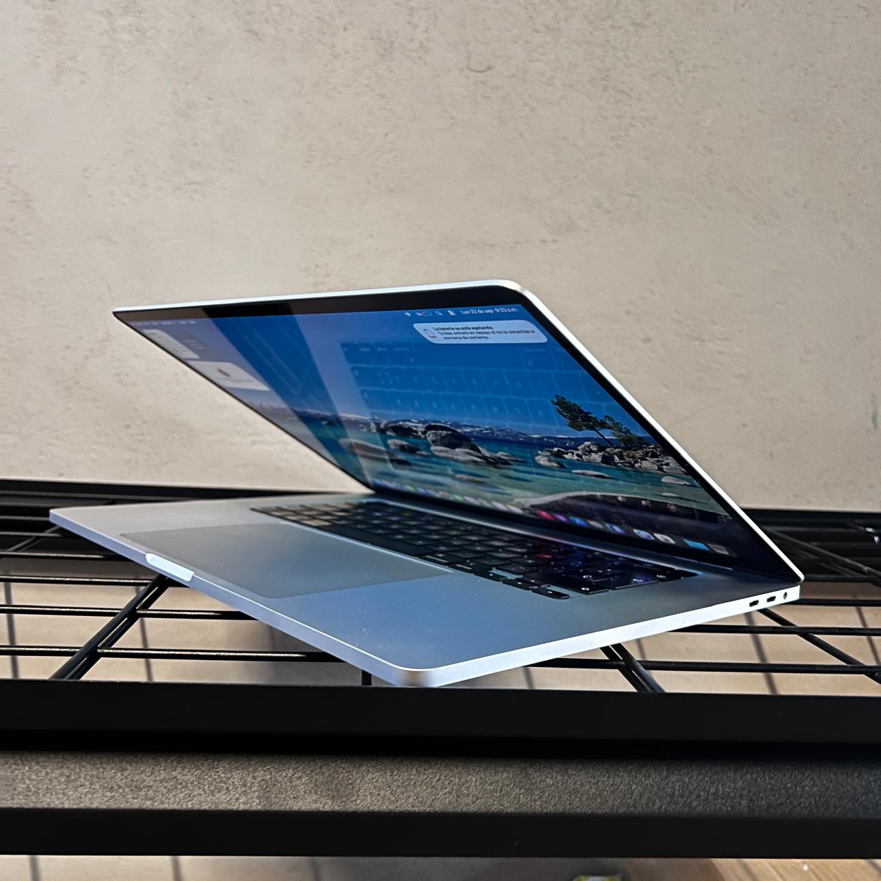 MacBook Pro A2141