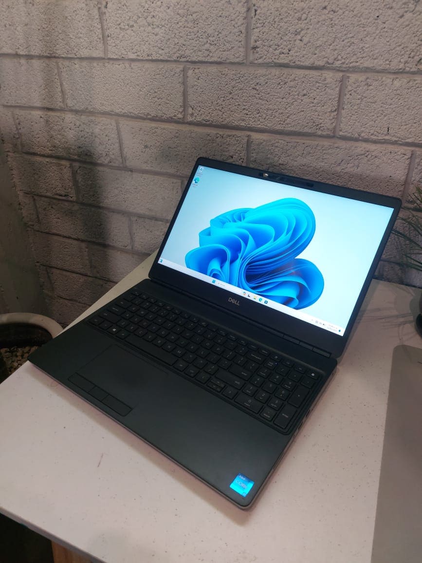 Laptop Workstation DELL Precision 7550
