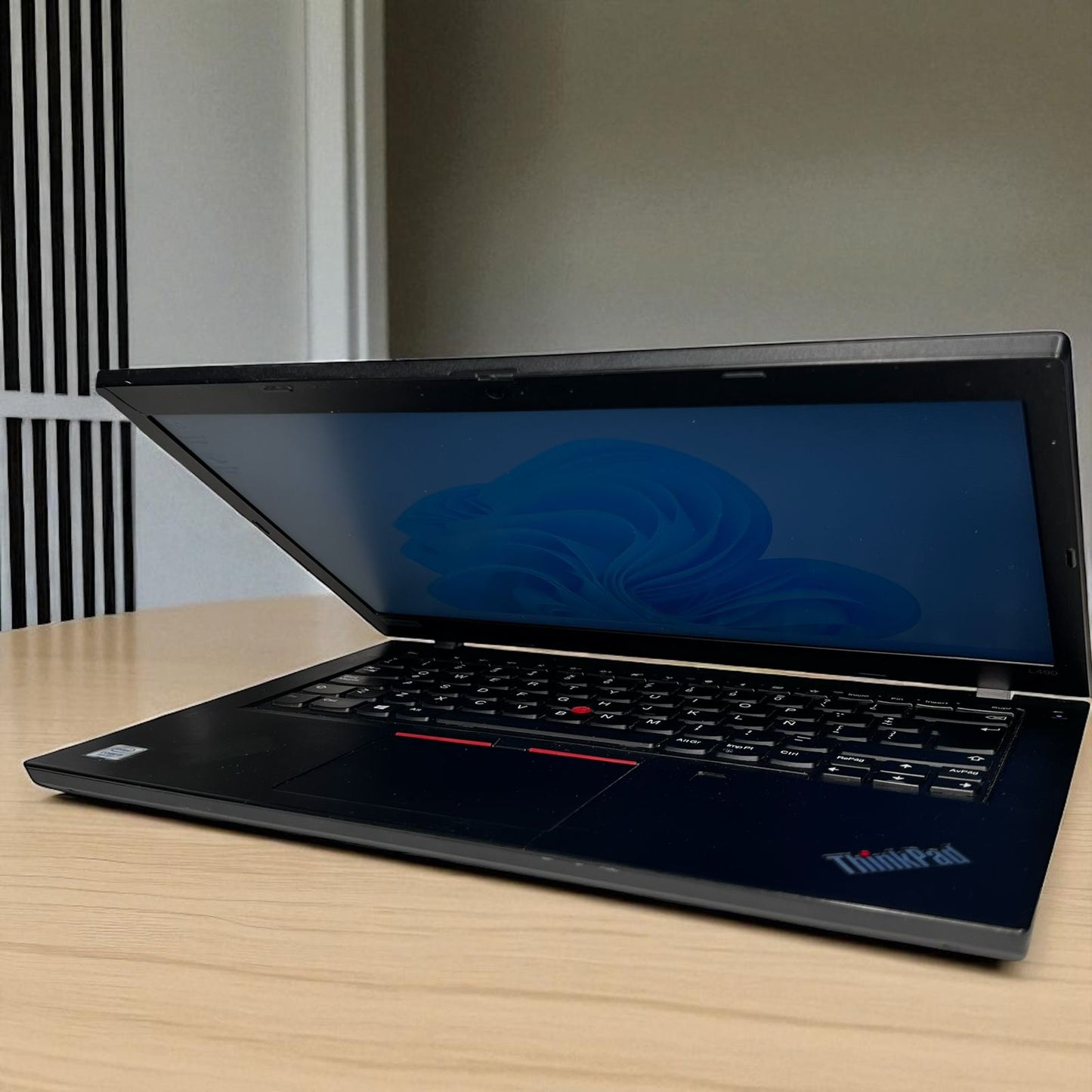 Laptop Lenovo L490