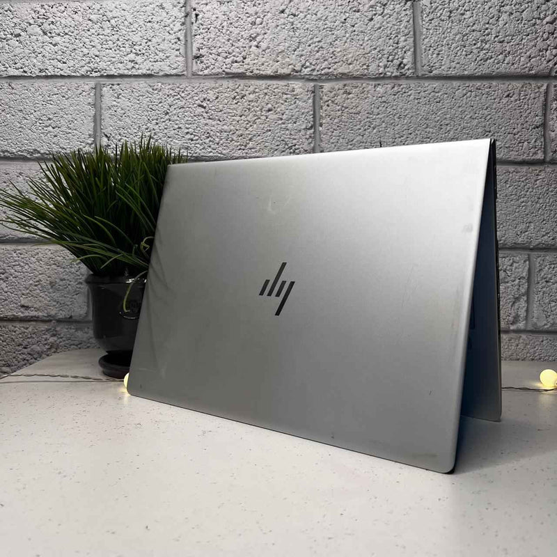 Laptop HP Elitebook 830 G5
