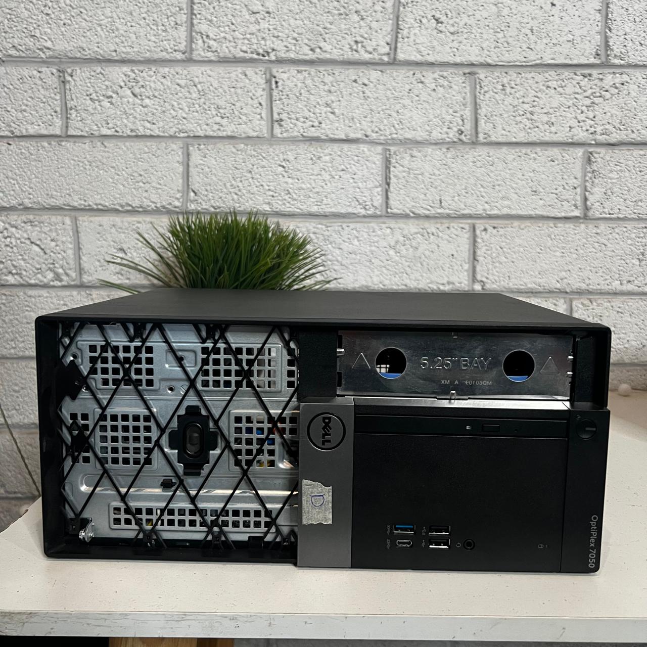 Computadora Dell Optiplex 7050