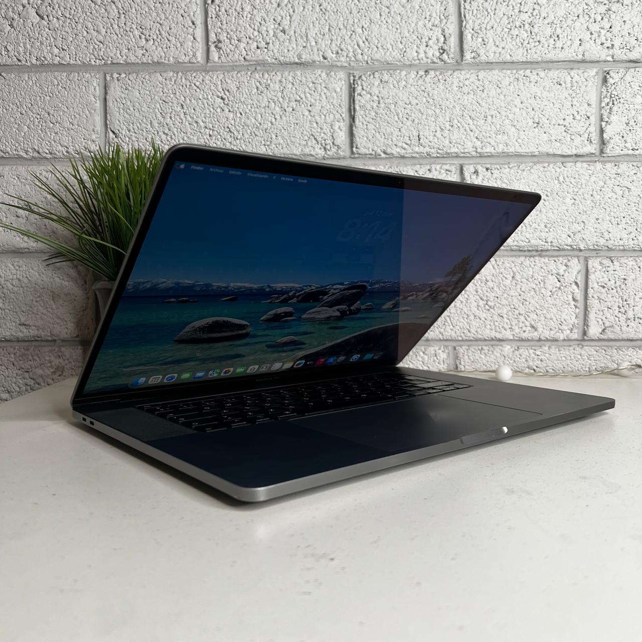 Apple MacBook Pro A2141