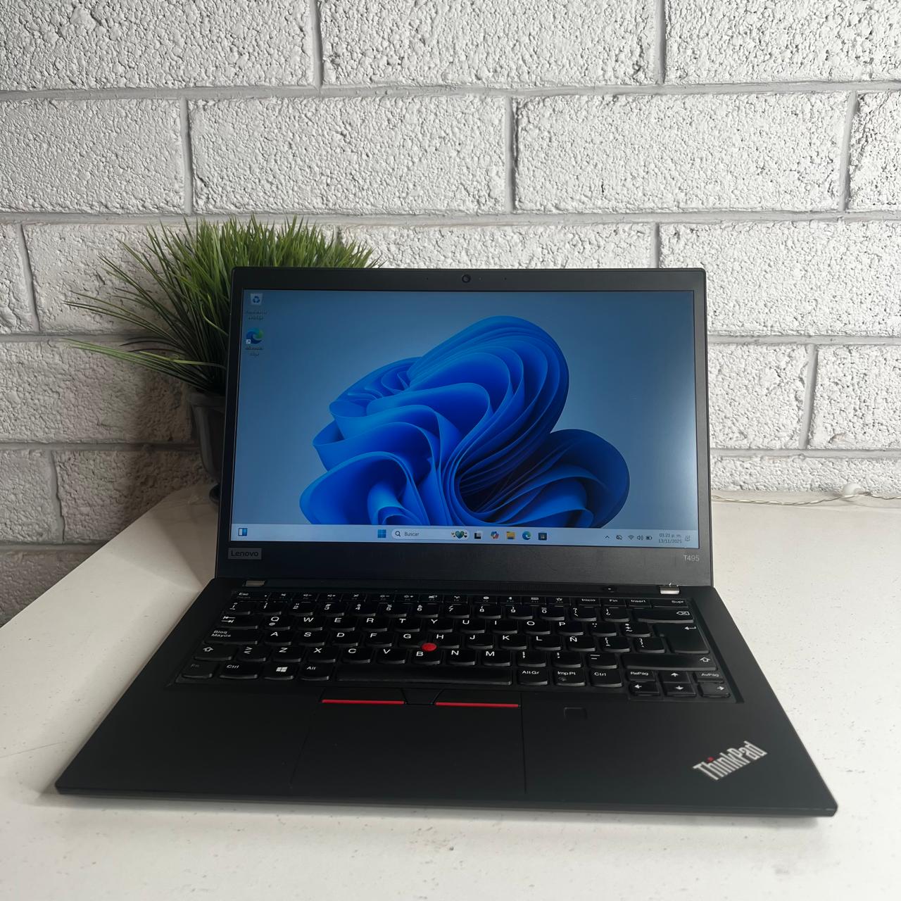 Laptop Lenvovo Thinkpad T495