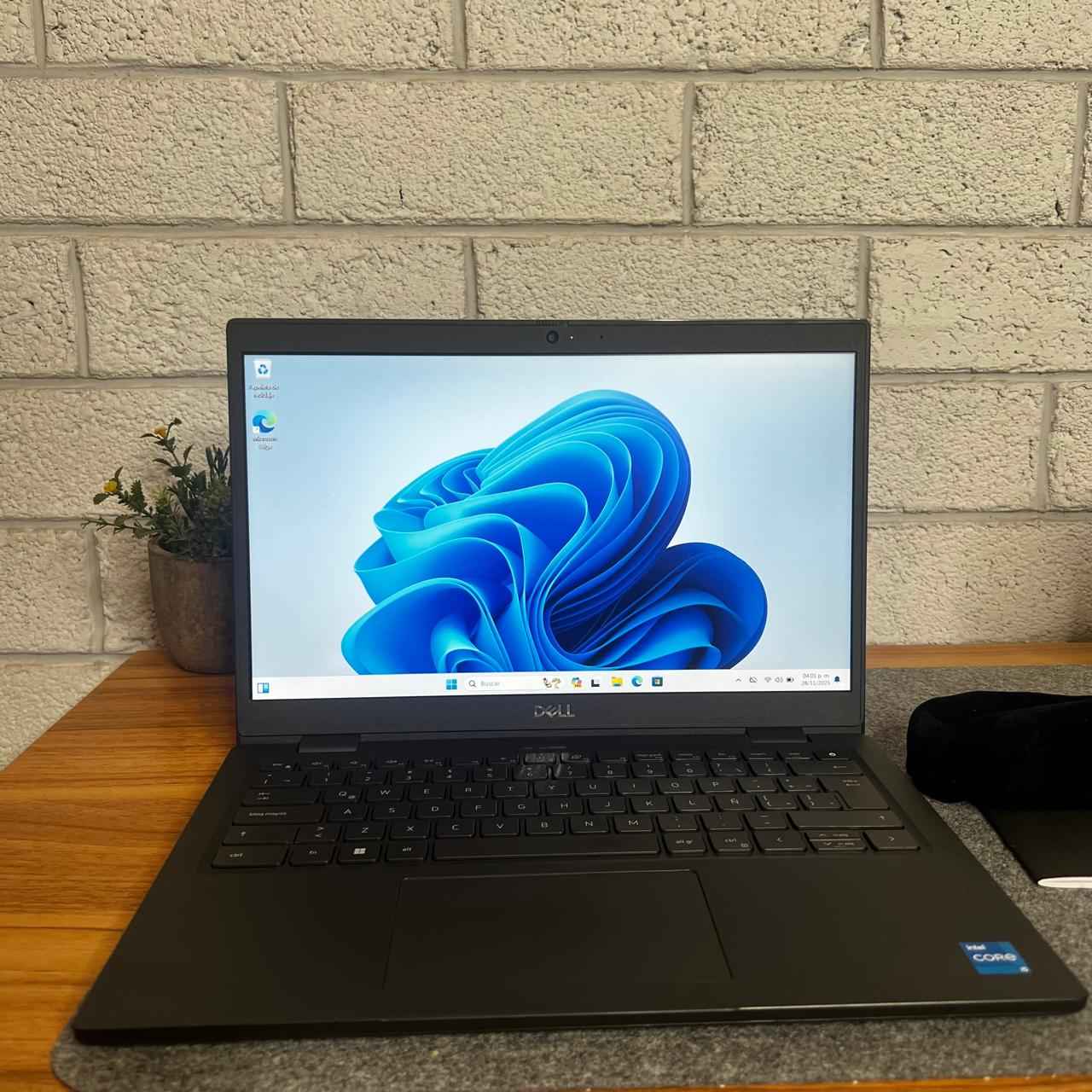 Laptop DELL Latitude 3420