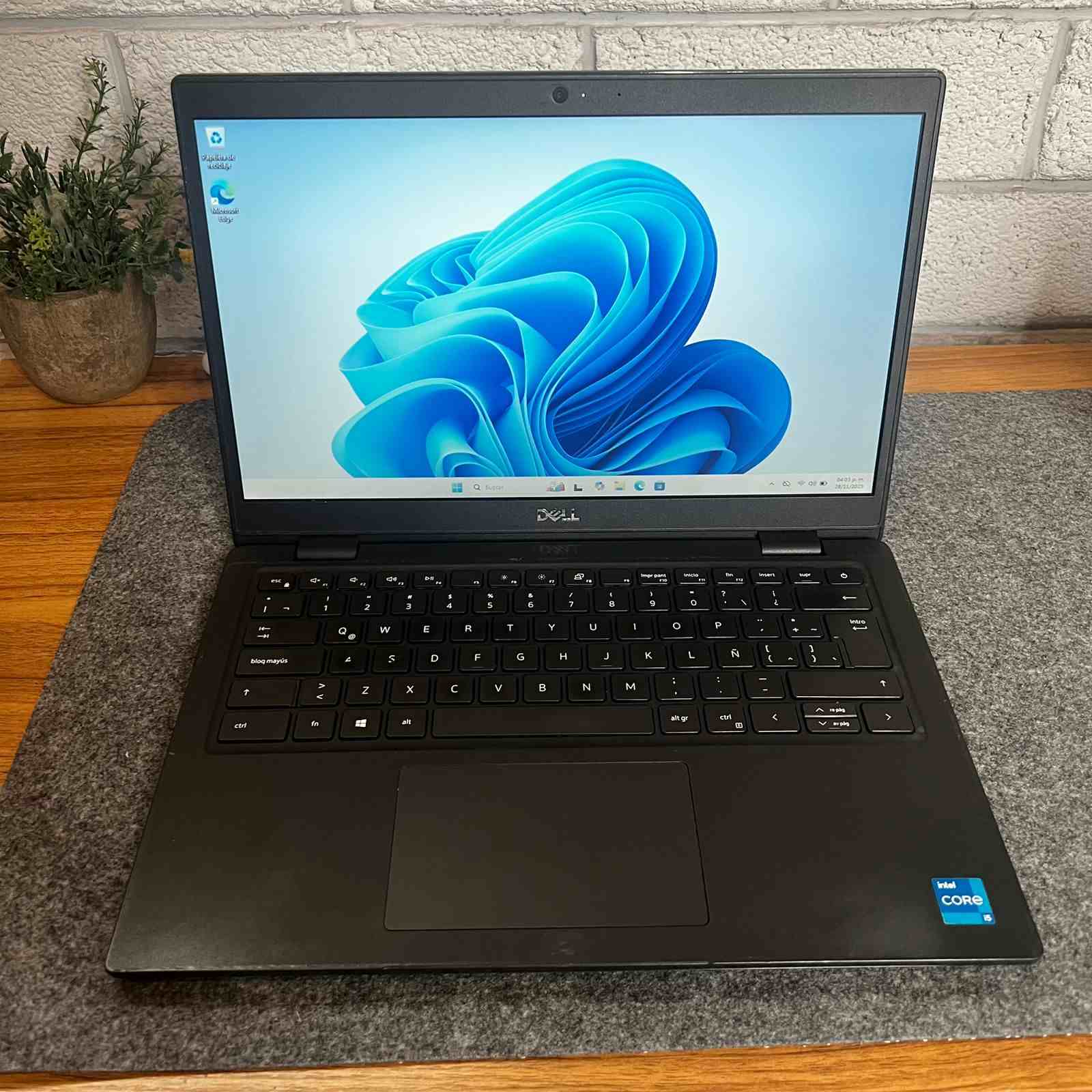 DELL Latitude 3420