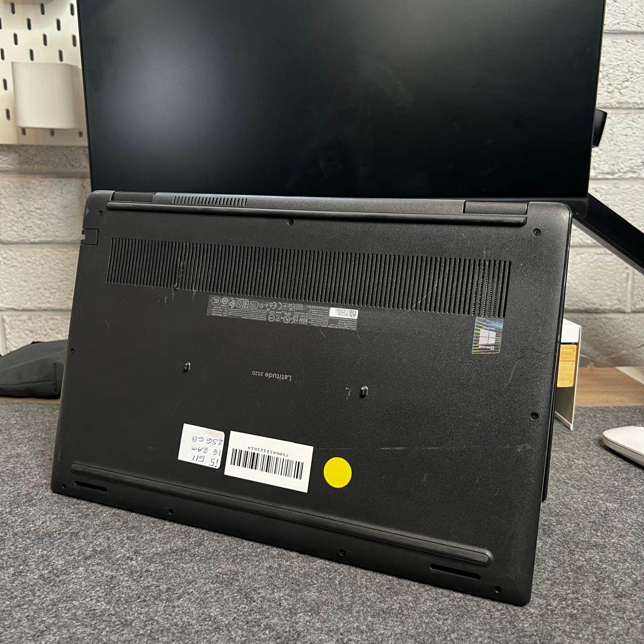 Dell Latitude 3520 TOUCH