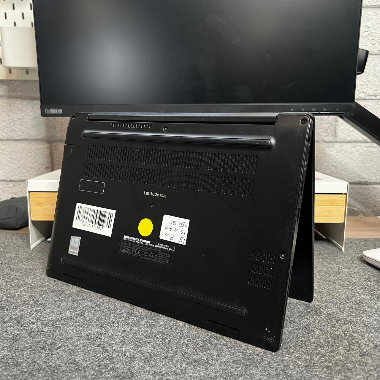 Laptop DELL Latitude 7390