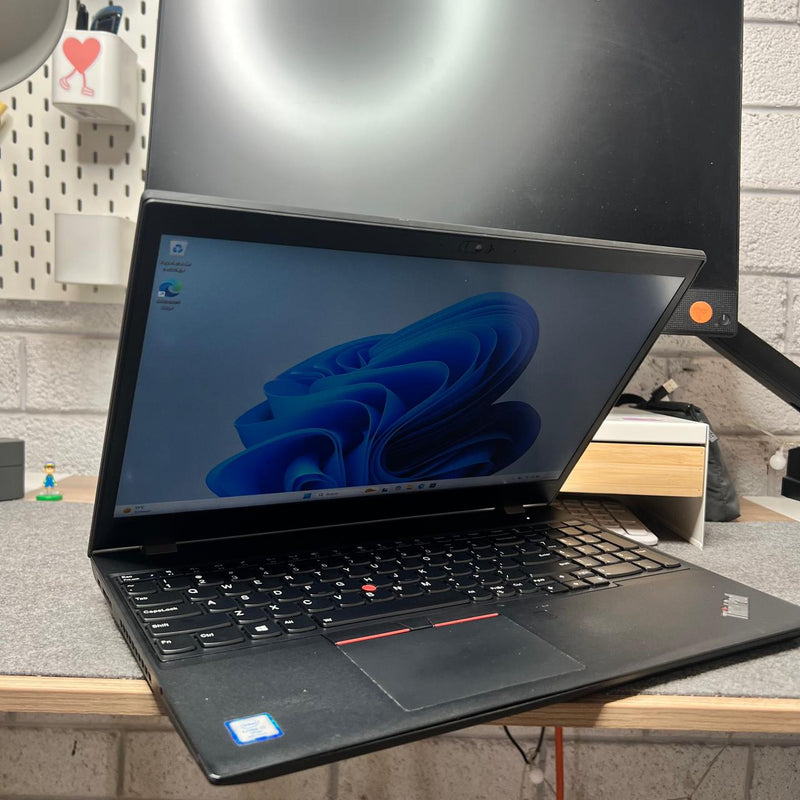 Workstation Lenovo Thinkpad P52s