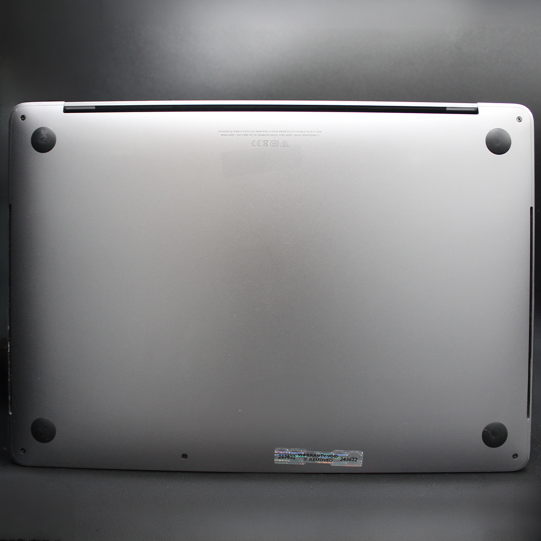 MacBook Pro A2251