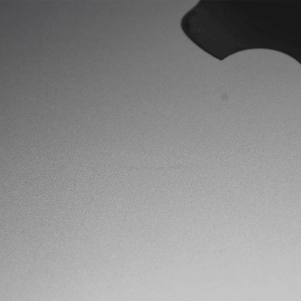 MacBook Pro A2485
