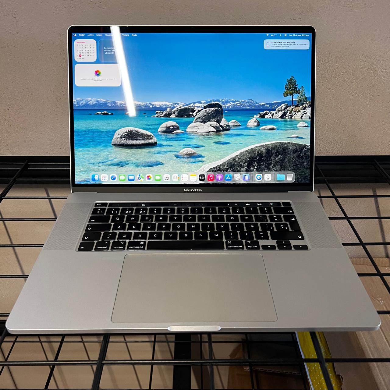 MacBook Pro A2141