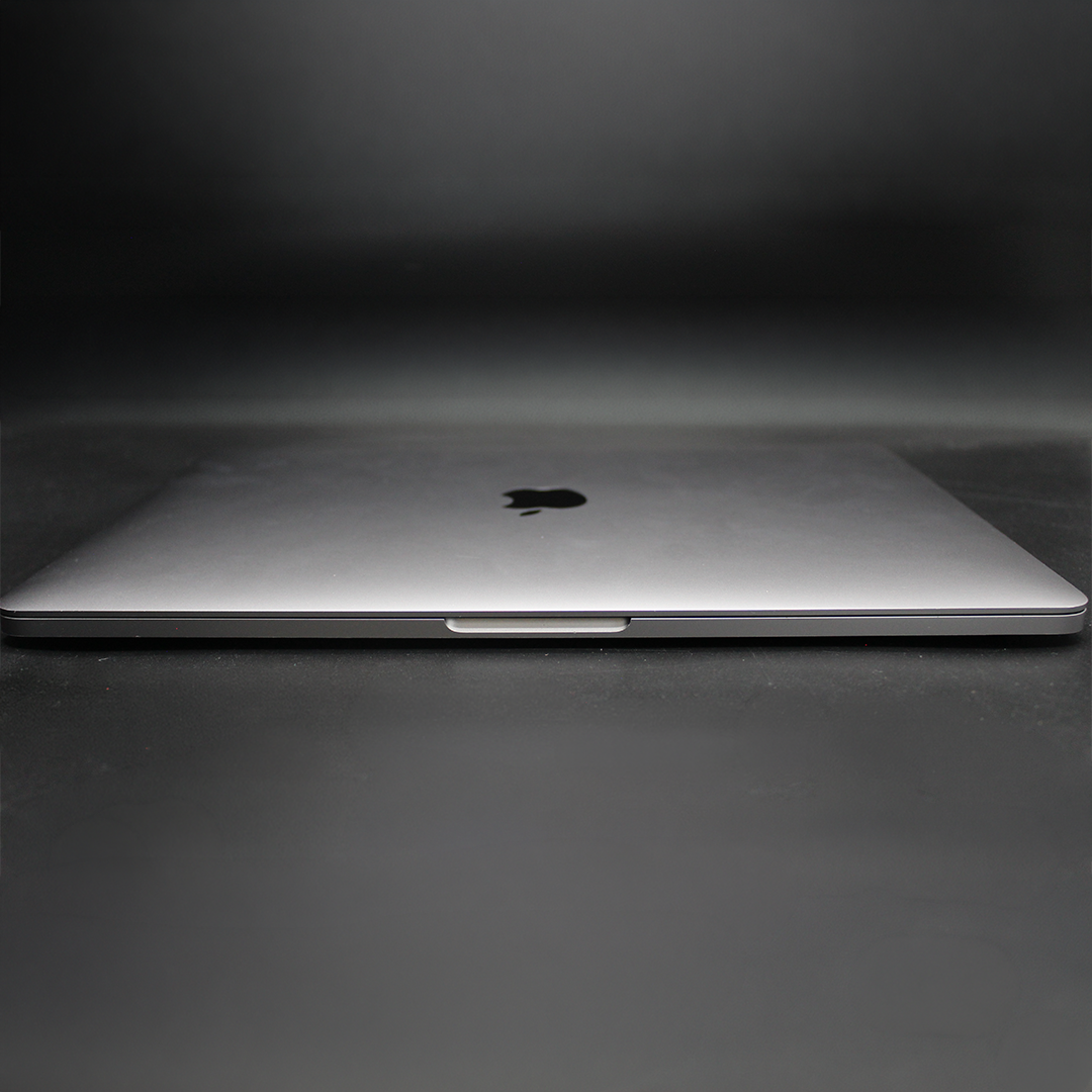 MacBook Pro A2242